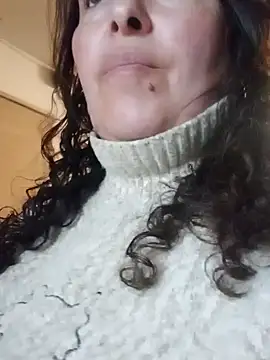 Snapshot of honeyhot_paty chatting on 26, 12, 2024 honeyhot paty online show from 26, 12, 2024