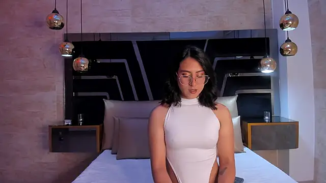 Snapshot of DaraBeckett chatting on 23, 9, 2025 DaraBeckett online show from 23, 9, 2025