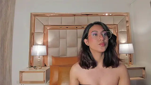 Snapshot of DaraBeckett chatting on 30, 9, 2025 DaraBeckett online show from 30, 9, 2025