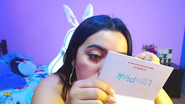 Snapshot of Isa-Jones chatting on 11, 10, 2025 Isa-Jones online show from 11, 10, 2025