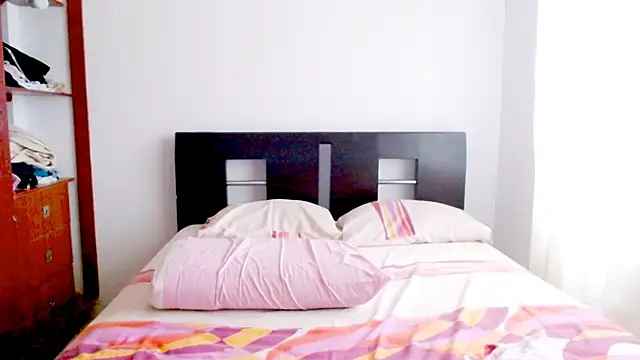 emely sexx20 online show from 12, 3, 2025