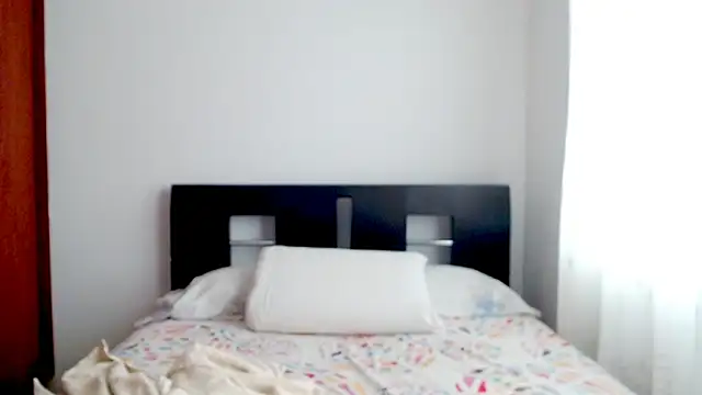 emely sexx20 online show from 24, 9, 2025