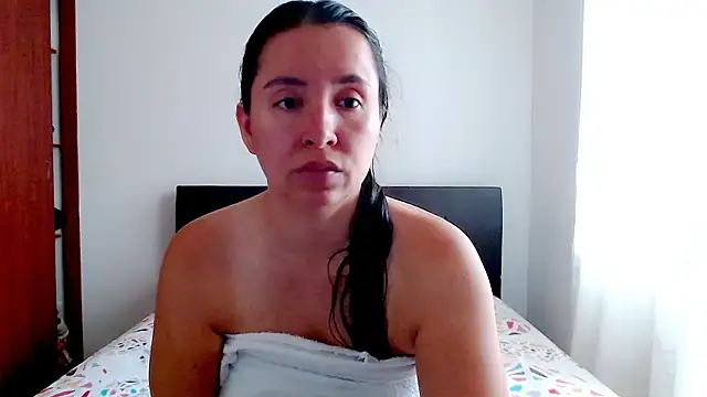 emely sexx20 online show from 6, 11, 2025