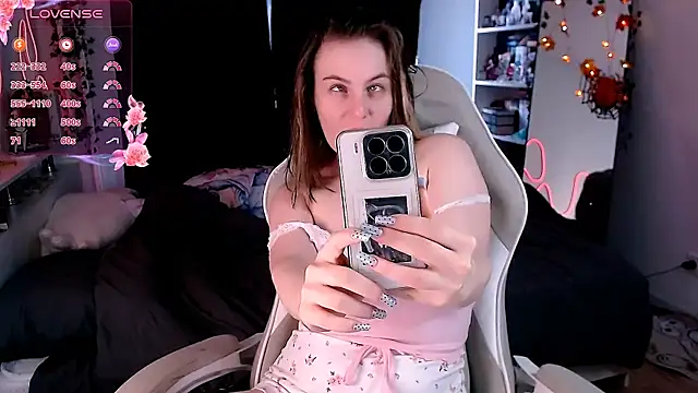  wikki  online show from 17, 10, 2025