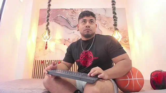 BrianMalonee online show from 20, 12, 2025