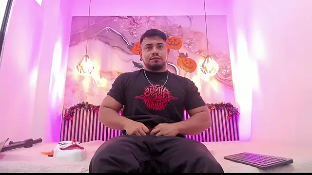 Snapshot of BrianMalonee chatting on 29, 10, 2025 BrianMalonee online show from 29, 10, 2025