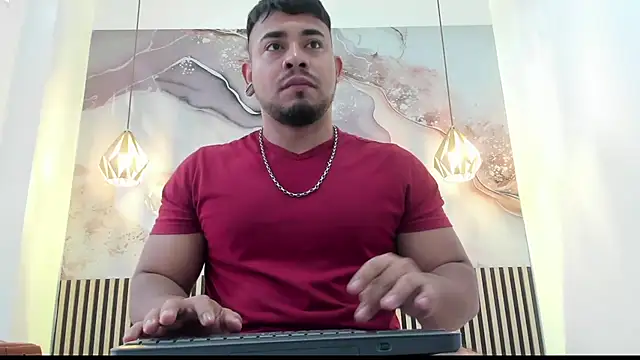 Snapshot of BrianMalonee chatting on 7, 10, 2025 BrianMalonee online show from 7, 10, 2025