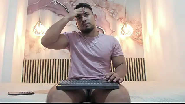 Snapshot of BrianMalonee chatting on 4, 10, 2025 BrianMalonee online show from 4, 10, 2025