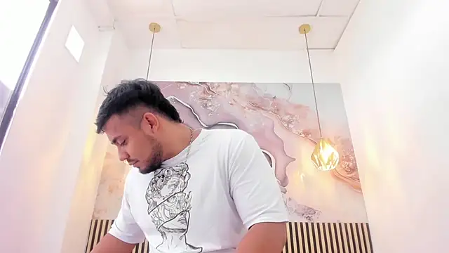 Snapshot of BrianMalonee chatting on 25, 11, 2025 BrianMalonee online show from 25, 11, 2025