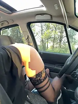 selenaluvv online show from 14, 2, 2025