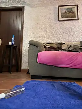 selenaluvv online show from 9, 3, 2026