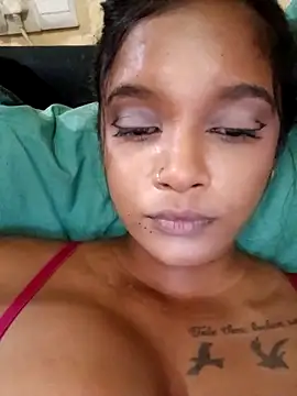 Indianqueen03 online show from 17, 5, 2026