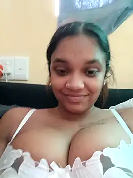 Indianqueen03 online show from 3, 10, 2025