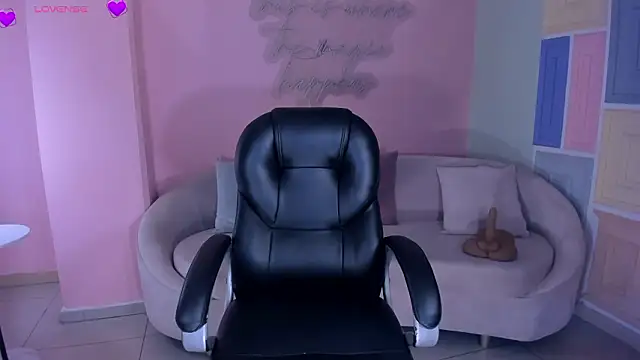 Snapshot of AlessaRomero chatting on 24, 2, 2026 AlessaRomero online show from 24, 2, 2026