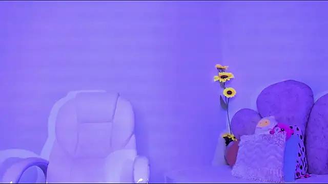 emma myers18 online show from 12, 2, 2025