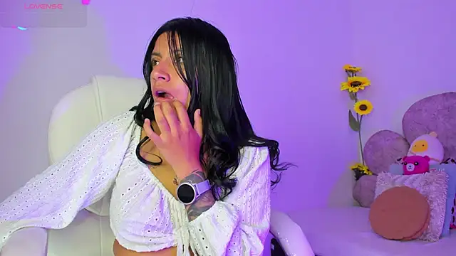 emma myers18 online show from 13, 2, 2025