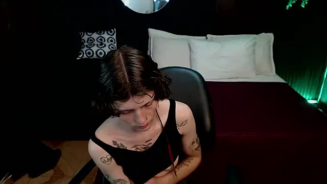 pretty cristal69 online show from 15, 1, 2026