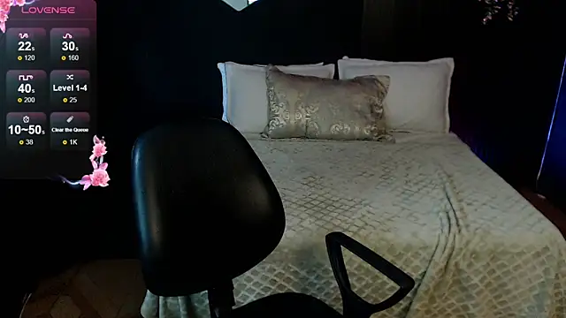 pretty cristal69 online show from 7, 2, 2026