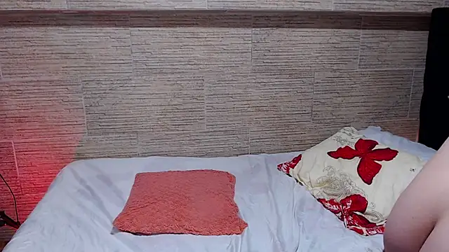 Snapshot of pretty_cristal69 chatting on 29, 11, 2025 pretty cristal69 online show from 29, 11, 2025