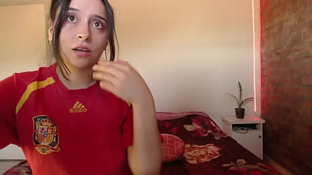 KityEstrover online show from 3, 12, 2024