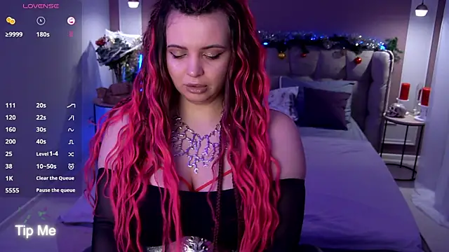 Miss Maya Mils online show from 22, 12, 2025