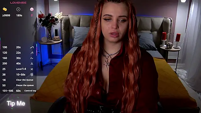 Snapshot of Miss_Maya_Mils chatting on 18, 9, 2025 Miss Maya Mils online show from 18, 9, 2025