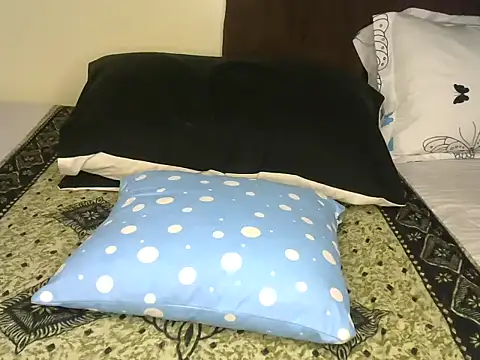 Bella cute01 online show from 10, 3, 2025