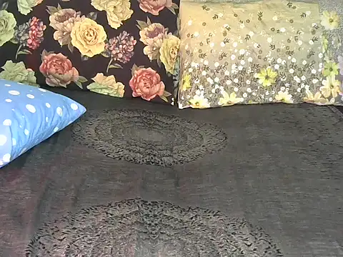 Bella cute01 online show from 5, 2, 2026