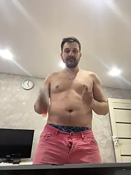 MaeltraJoy online show from 22, 4, 2026