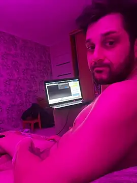 MaeltraJoy online show from 6, 1, 2025