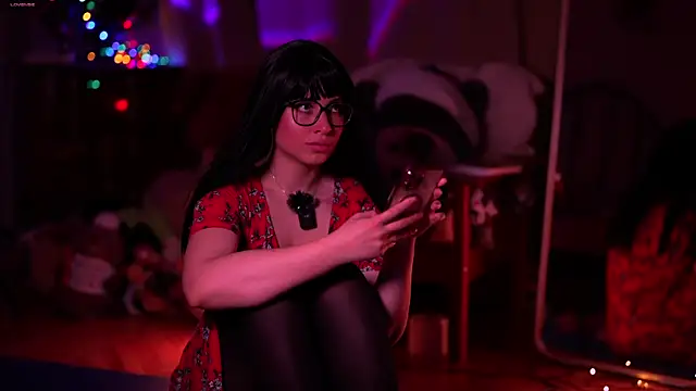SweetyKitty18 online show from 25, 4, 2026