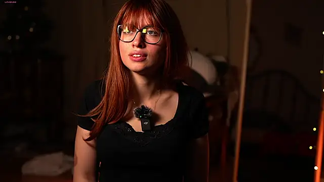 SweetyKitty18 online show from 10, 6, 2026
