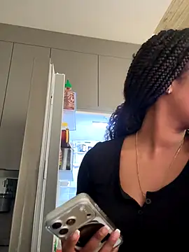 Your Paris online show from 13, 11, 2025