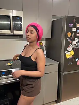 Your Paris online show from 9, 2, 2026