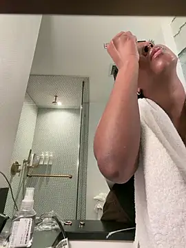 Your Paris online show from 27, 2, 2026