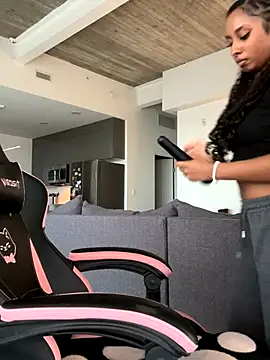 Your Paris online show from 23, 11, 2025