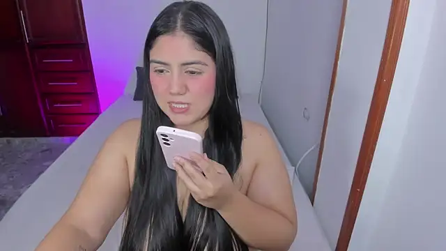 iris torrez  online show from 19, 12, 2025