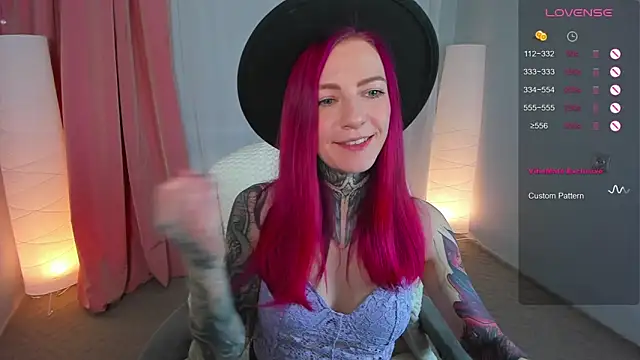 Roxy      online show from 21, 3, 2025