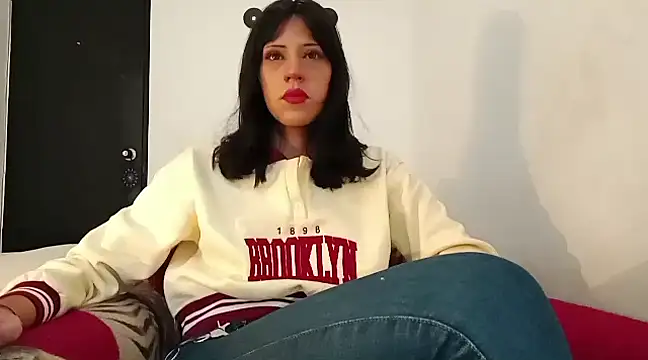 lucydreamm online show from 22, 12, 2024