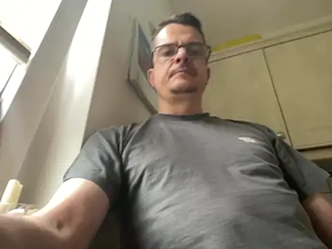 deskriptive online show from 12, 6, 2026