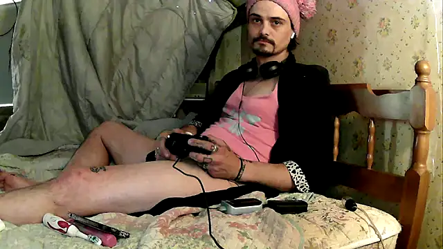 JustTylerr online show from 8, 6, 2026