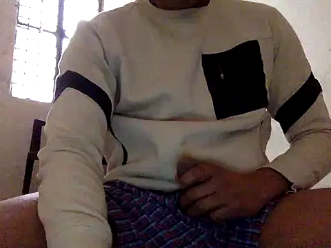 Snapshot of yadavindra85 chatting on 18, 1, 2026 yadavindra85 online show from 18, 1, 2026