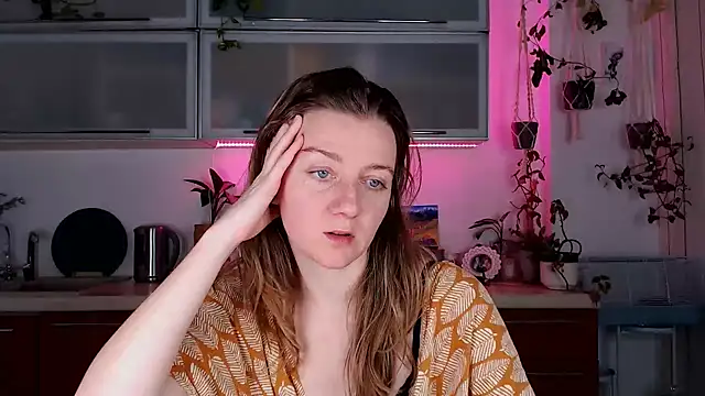 Elly Helly online show from 7, 12, 2024