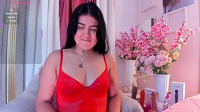 scarlet fostt  online show from 20, 11, 2025