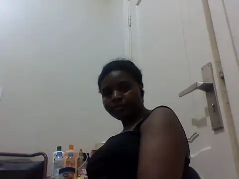 queenzuena online show from 31, 5, 2026