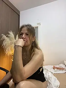 Leyna liu online show from 23, 1, 2025