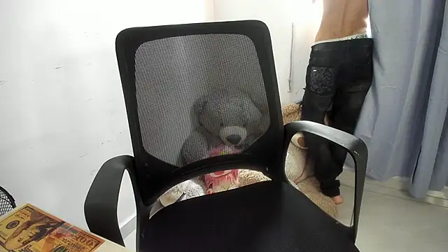 isaaclatino online show from 15, 9, 2025