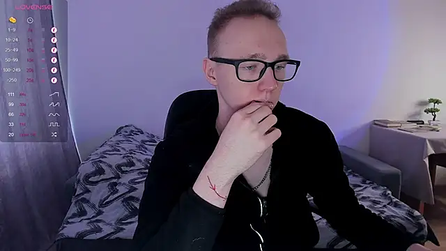 Alex silents online show from 12, 3, 2025