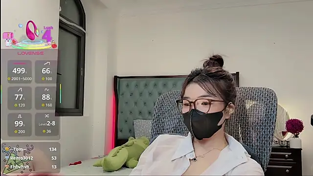 Berrysweet 68 online show from 13, 11, 2025