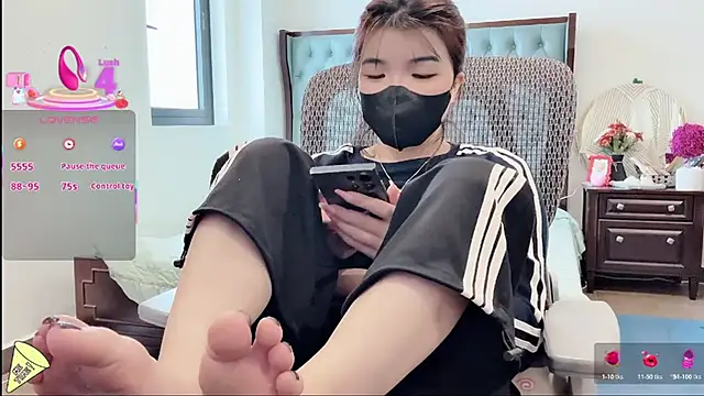 Berrysweet 68 online show from 6, 11, 2025